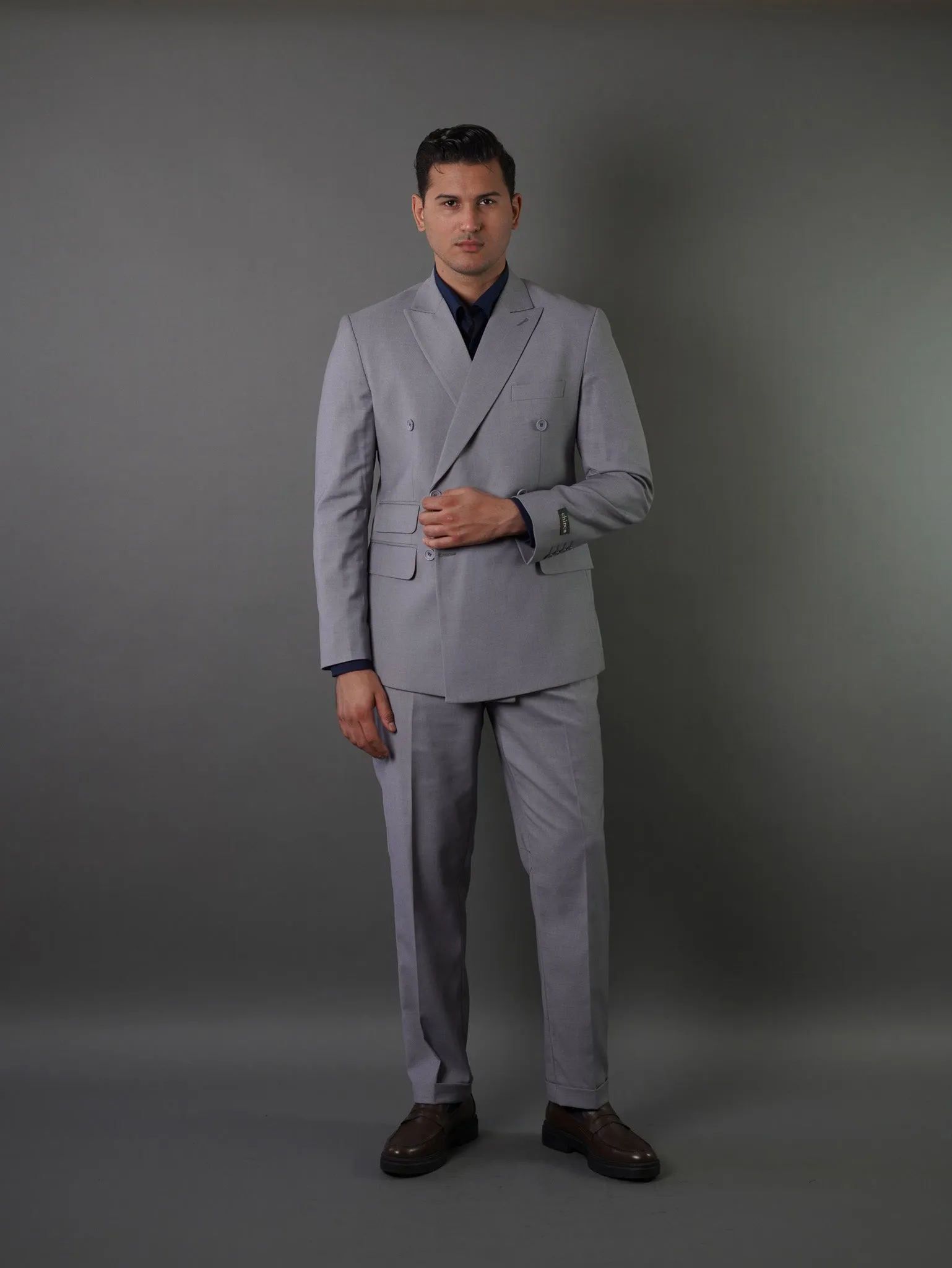 Double breasted suit -gray