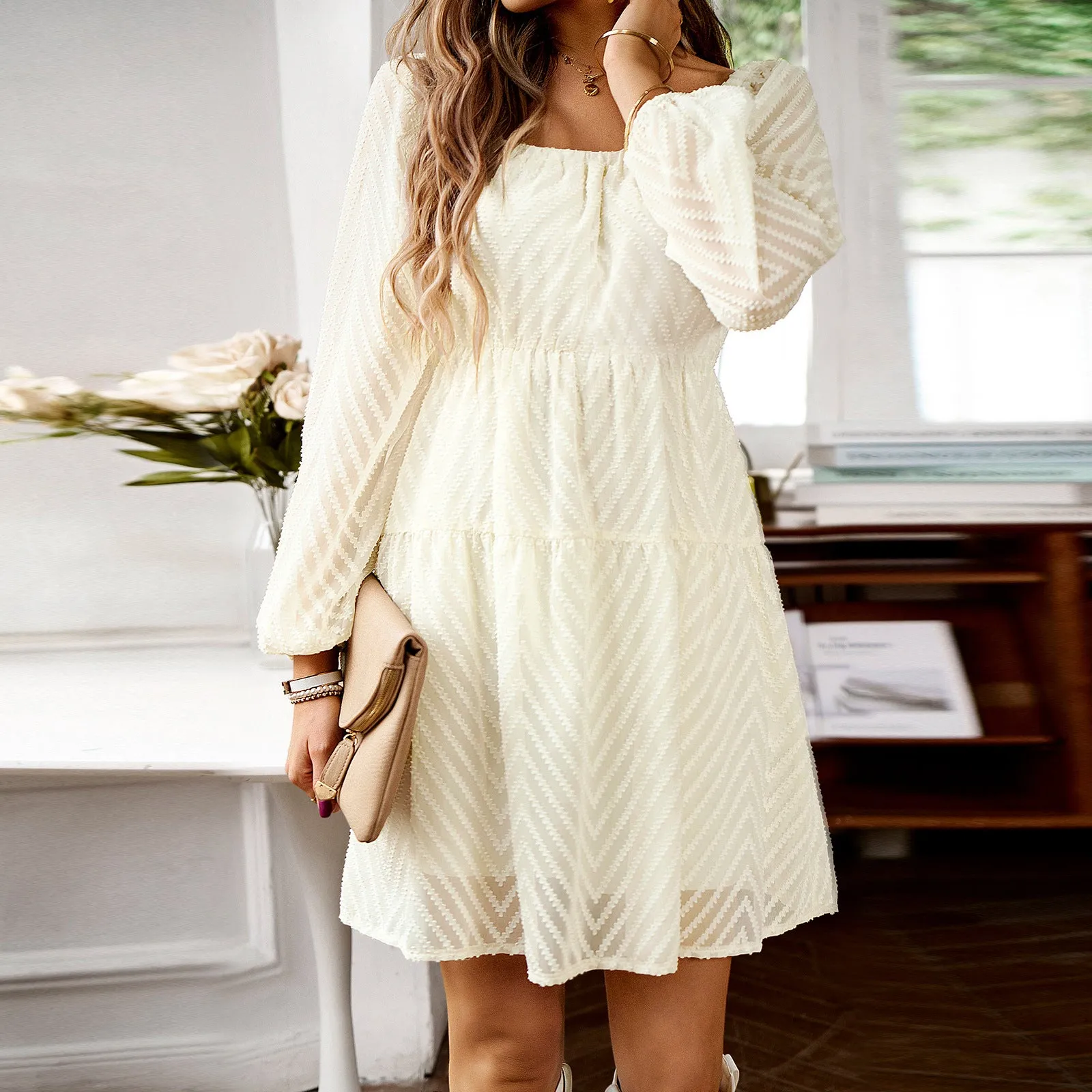 Elegant Long-Sleeved Short Square-Neck Dress