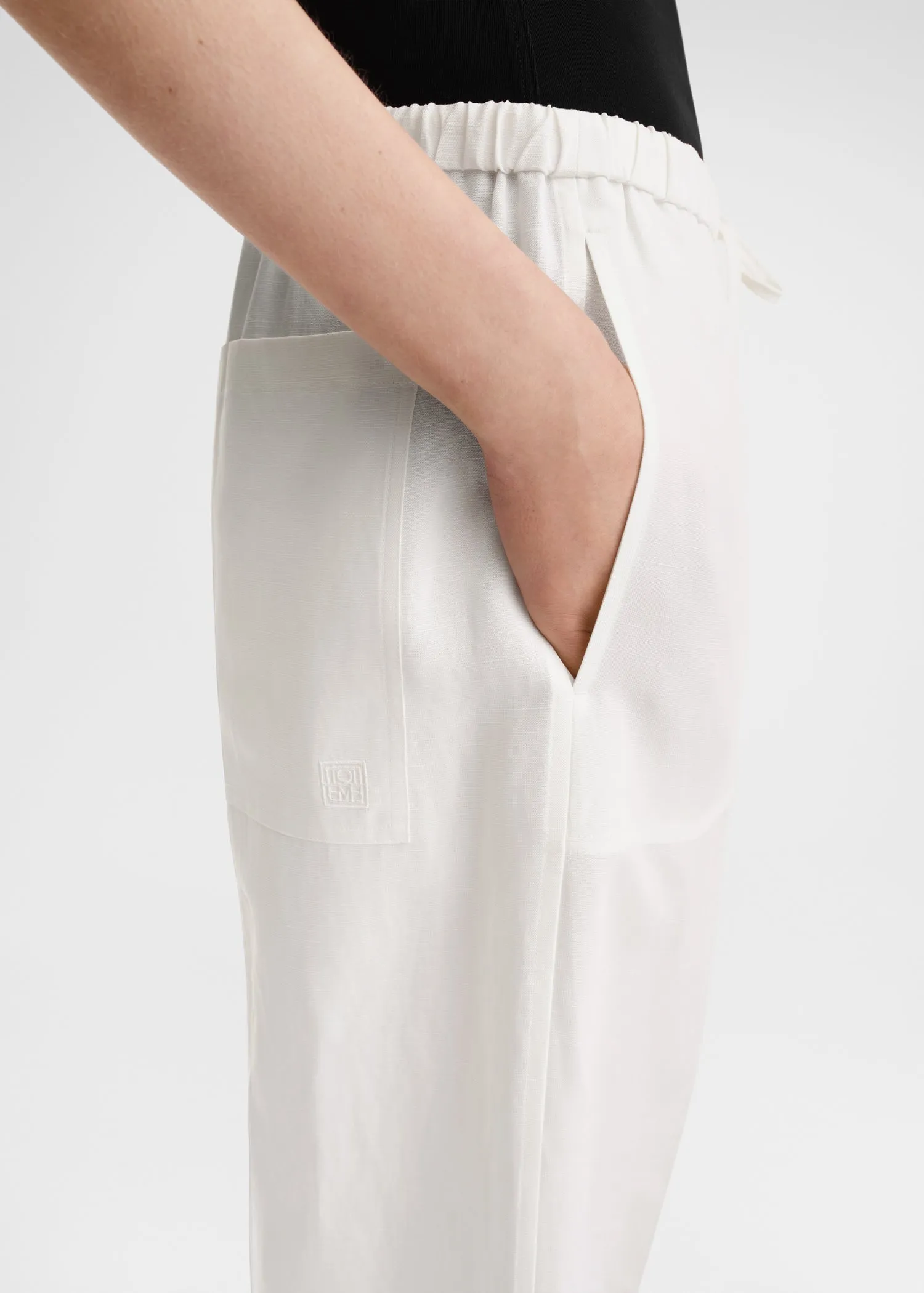 Fluid drawstring trousers off-white