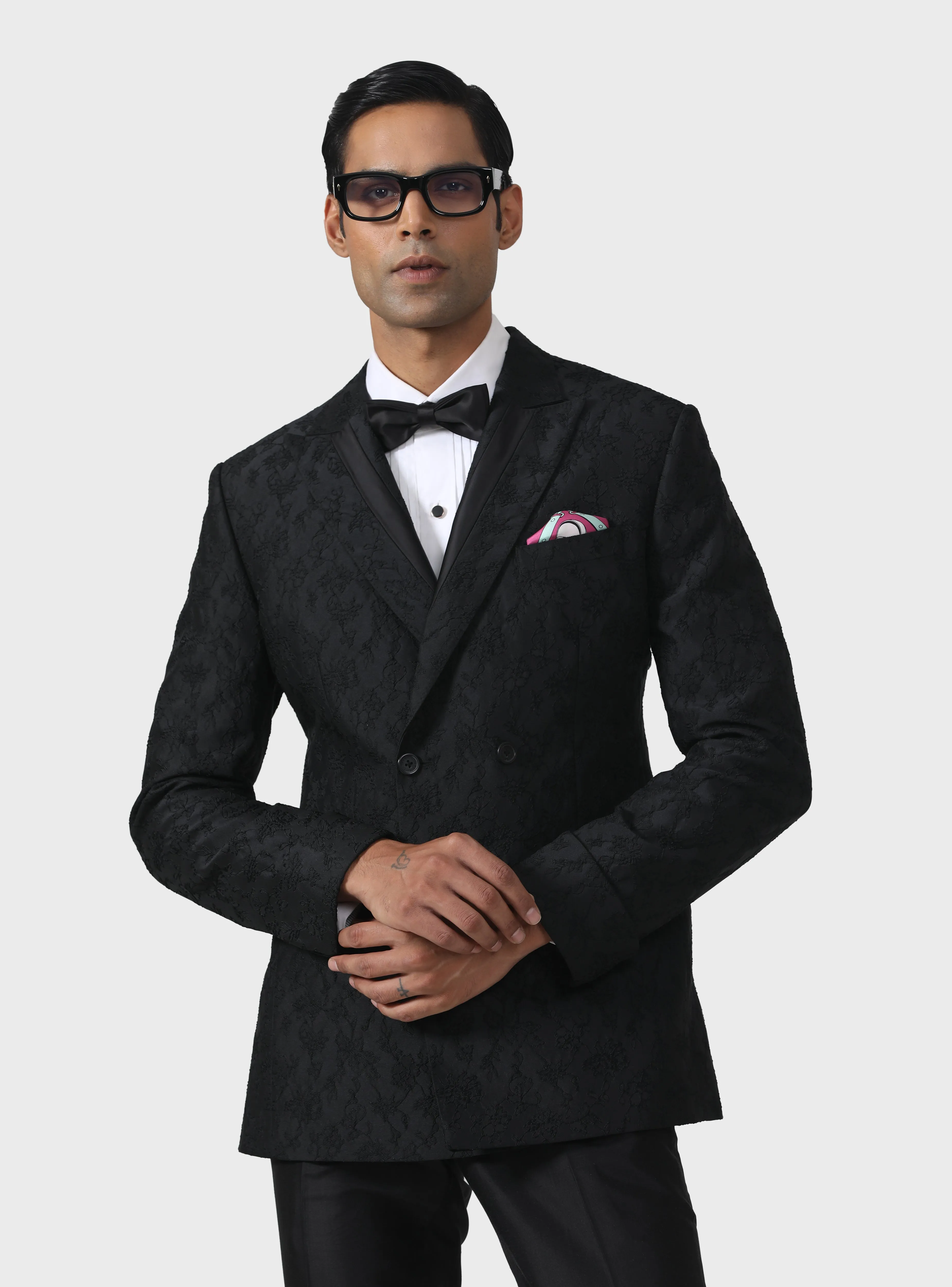 MIDNIGHT LACE ELEGANCE THE TUXEDO JACKET