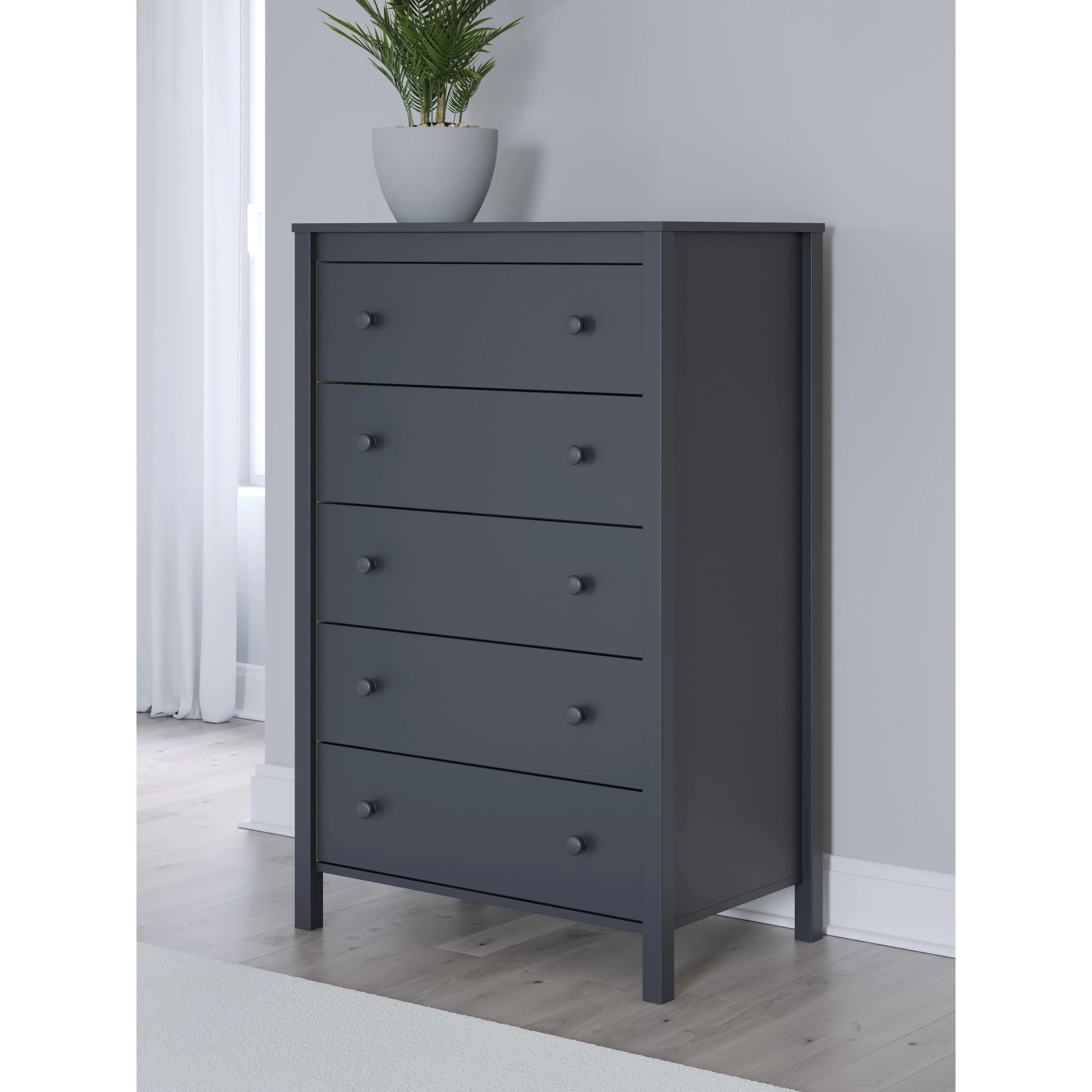 Signature Design by Ashley Simmenfort 5-Drawer Chest EB1528-245